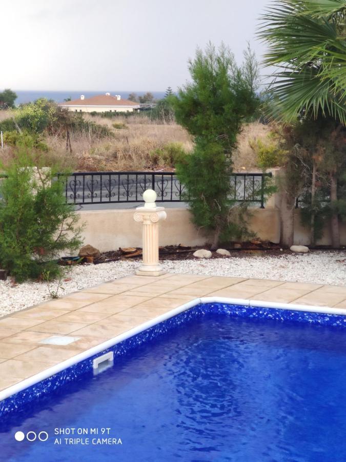 Coral Bay Villa Fortune Kültér fotó